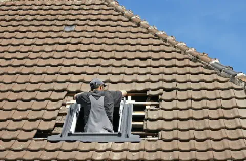 Pose de velux à Saint-Pierre-d'Aurillac